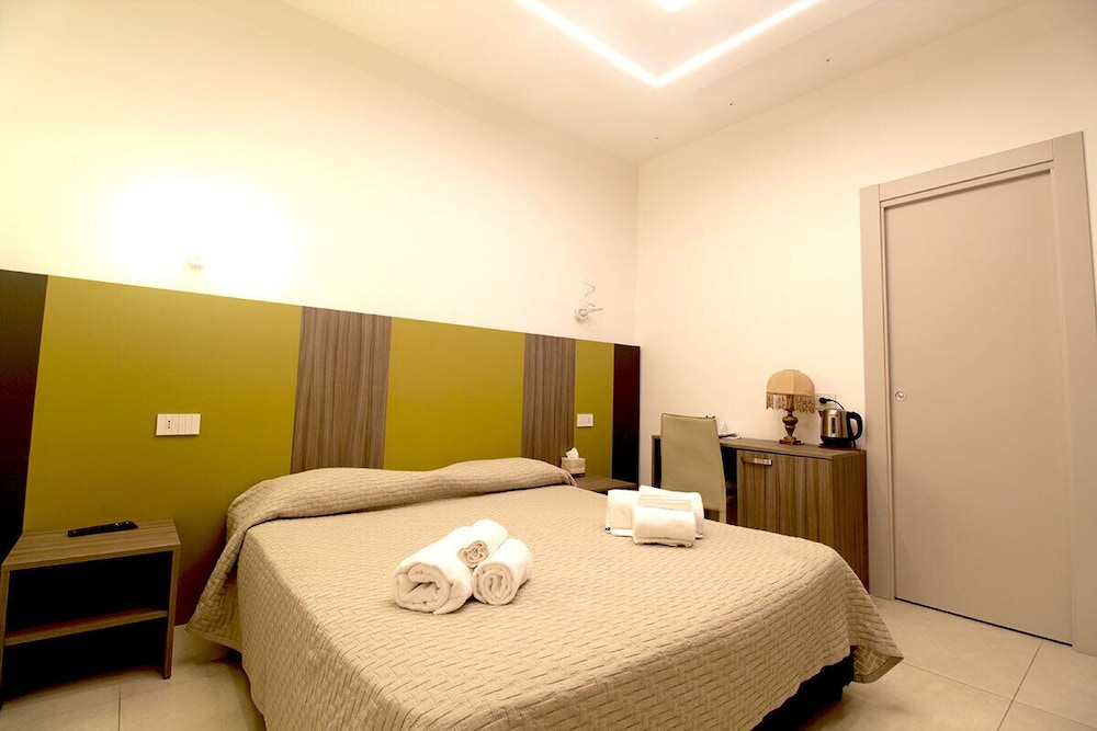 Economy Single Room