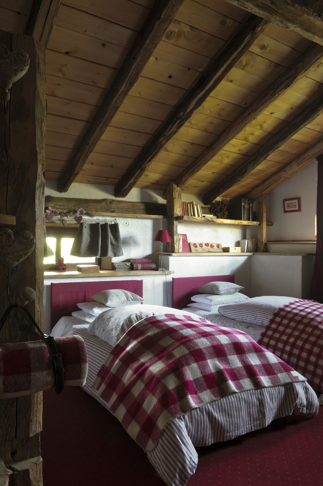 Quadruple Room (Génépy) photo 1