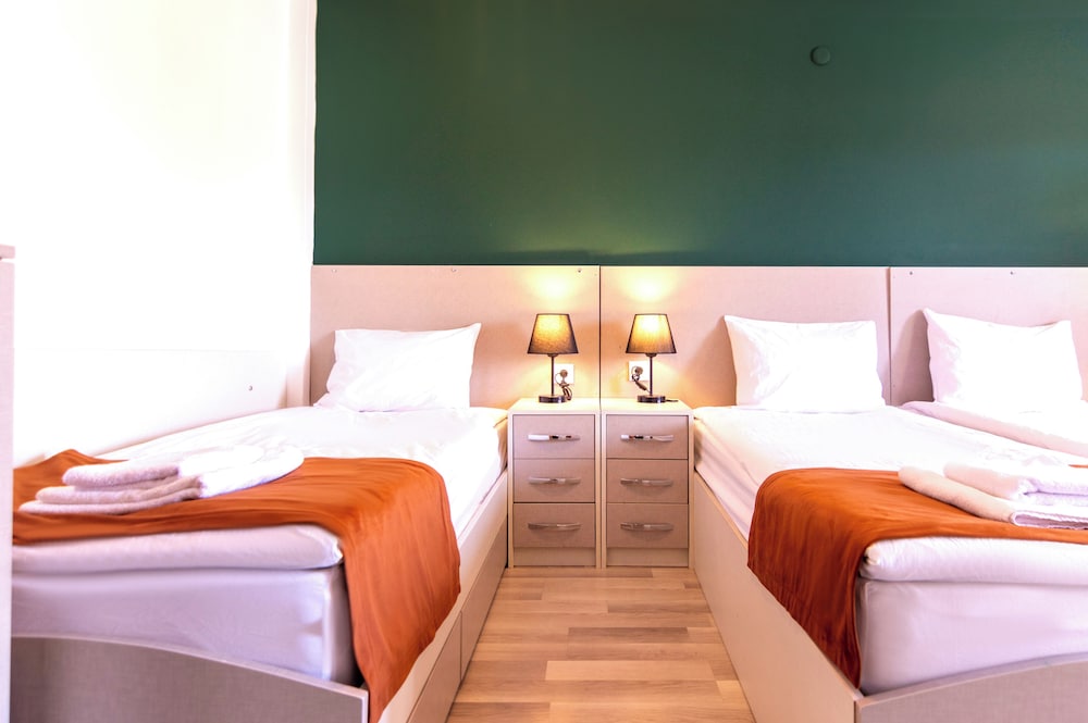 Comfort Triple Room, 1 Bedroom, City View photo 1