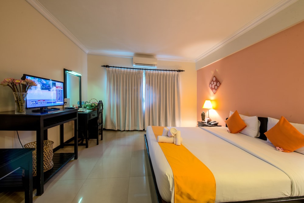 Superior Double or Twin Room - Photo 10
