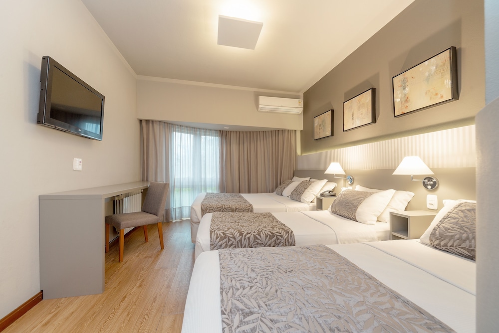Basic Quadruple Room - Photo 1