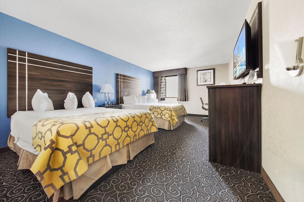 Room, 2 Queen Beds, Accessible, Non Smoking - Photo 2