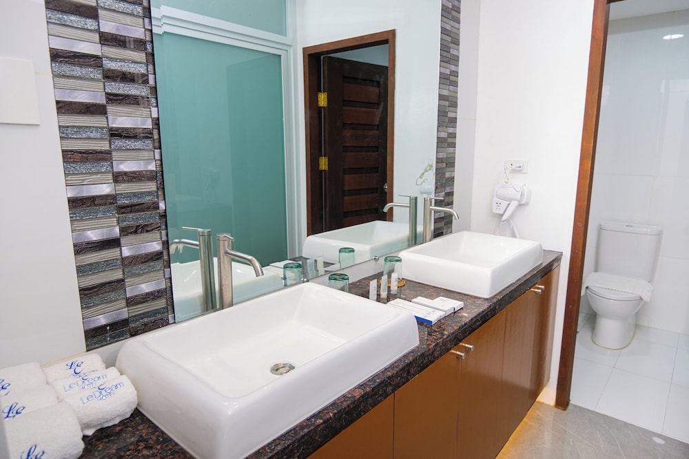 Premier Room - Photo 10