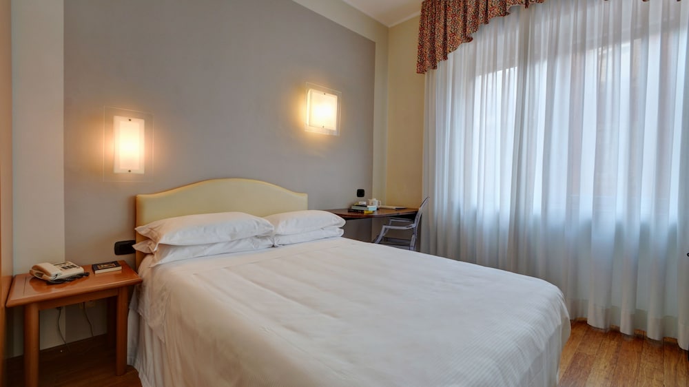 Standard Room, 1 Large Twin Bed photo 2