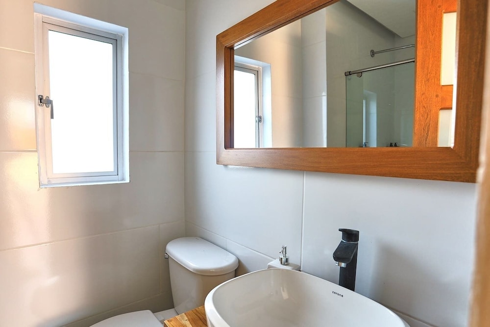Standard Double Room, Sea View - Photo 3