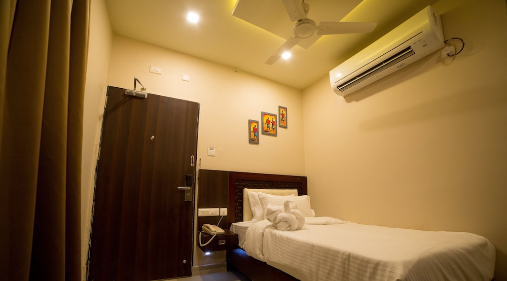 Standard Single Room, City View
