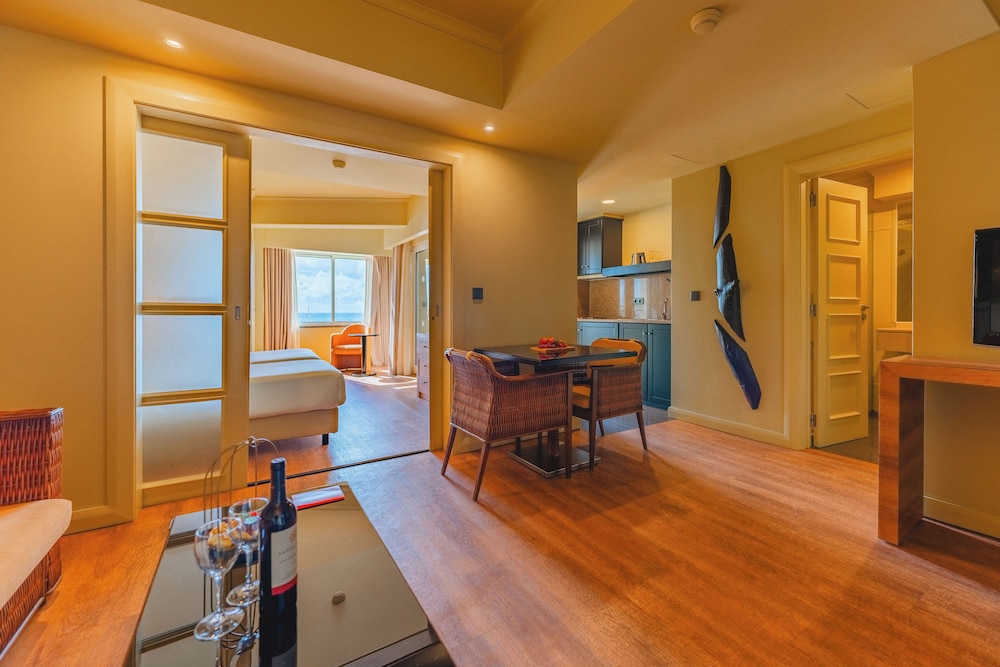 Superior Suite Sea View - Photo 12