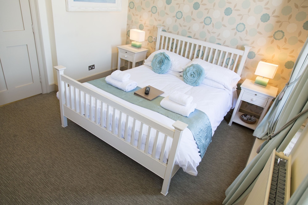 Classic Double Room, Ensuite - Photo 2