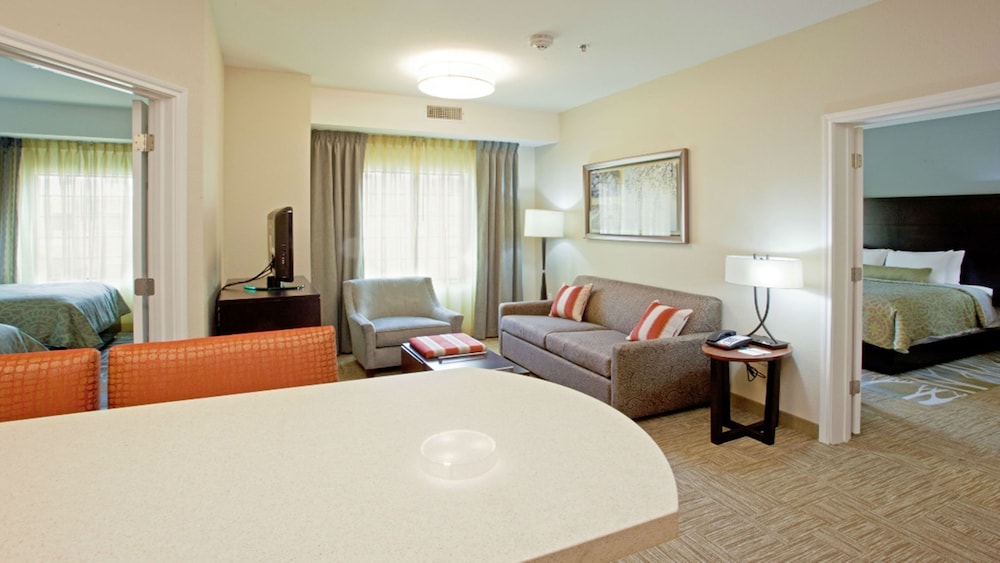 Suite, 2 Bedrooms, Kitchen