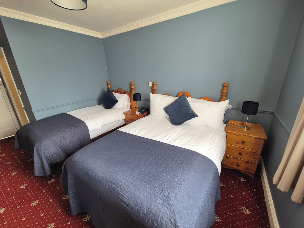 Basic Triple Room