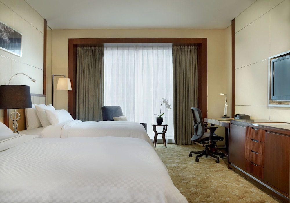 Westin, Twin Room, 2 Double Beds, City View - Photo 1