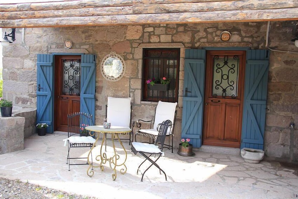 Grand Double Room, Terrace (Lavender) photo 3
