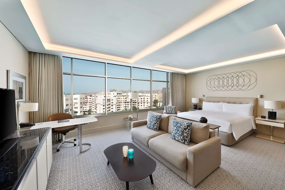 Junior Suite, 1 King Bed, Non Smoking