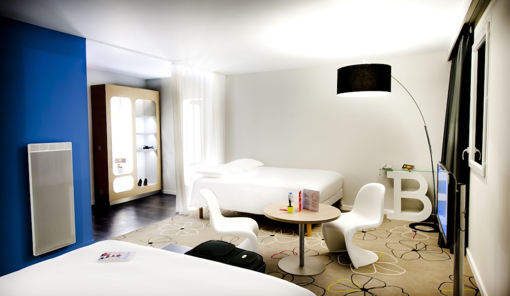 Family Room, Multiple Beds photo 2