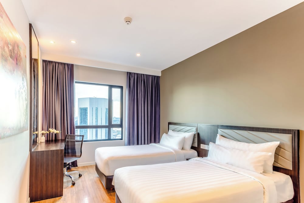 Suite, 1 Bedroom (Twin) photo 3