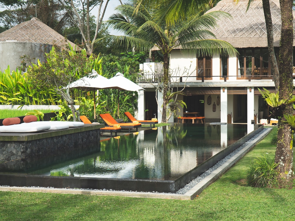 5 Bedroom Pool Villa