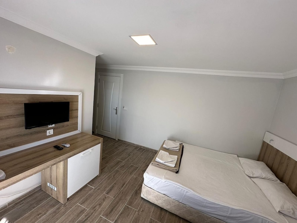 Standard Triple Room - Photo 7