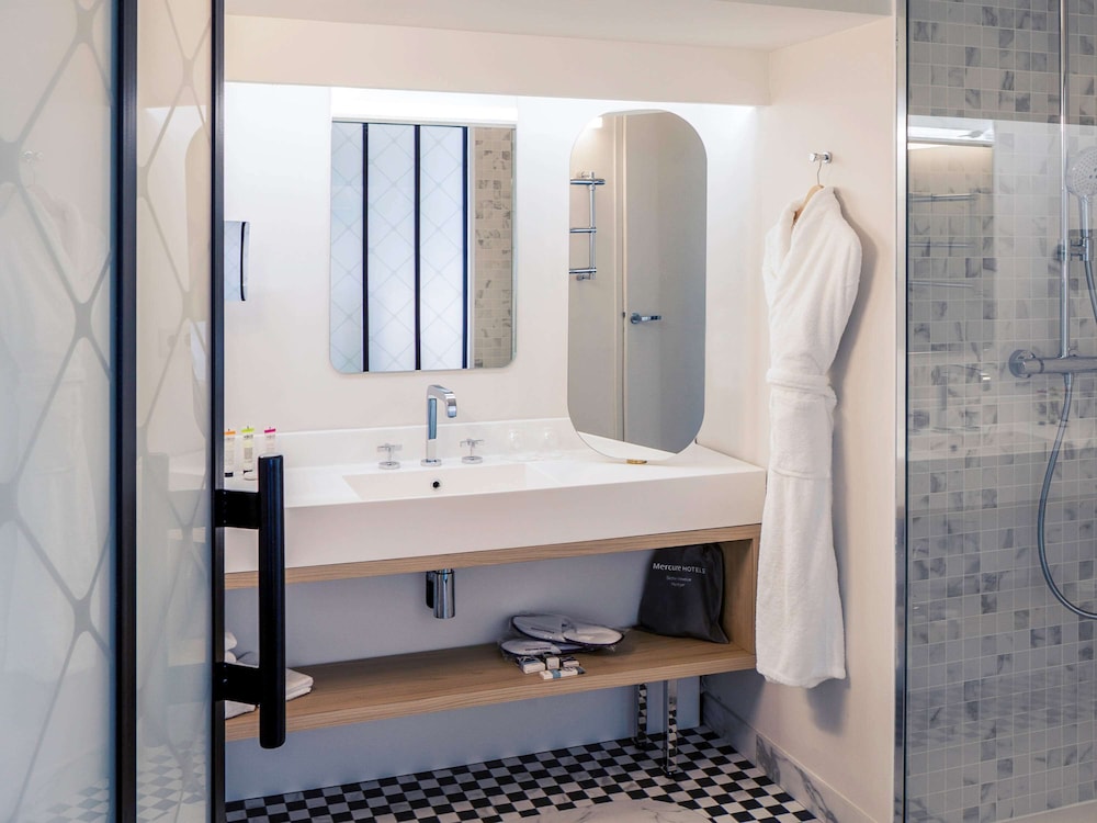 Privilege, Premium Room, 1 King Bed - Photo 8