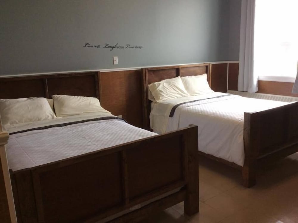 Traditional Double Room, 2 Double Beds photo 3