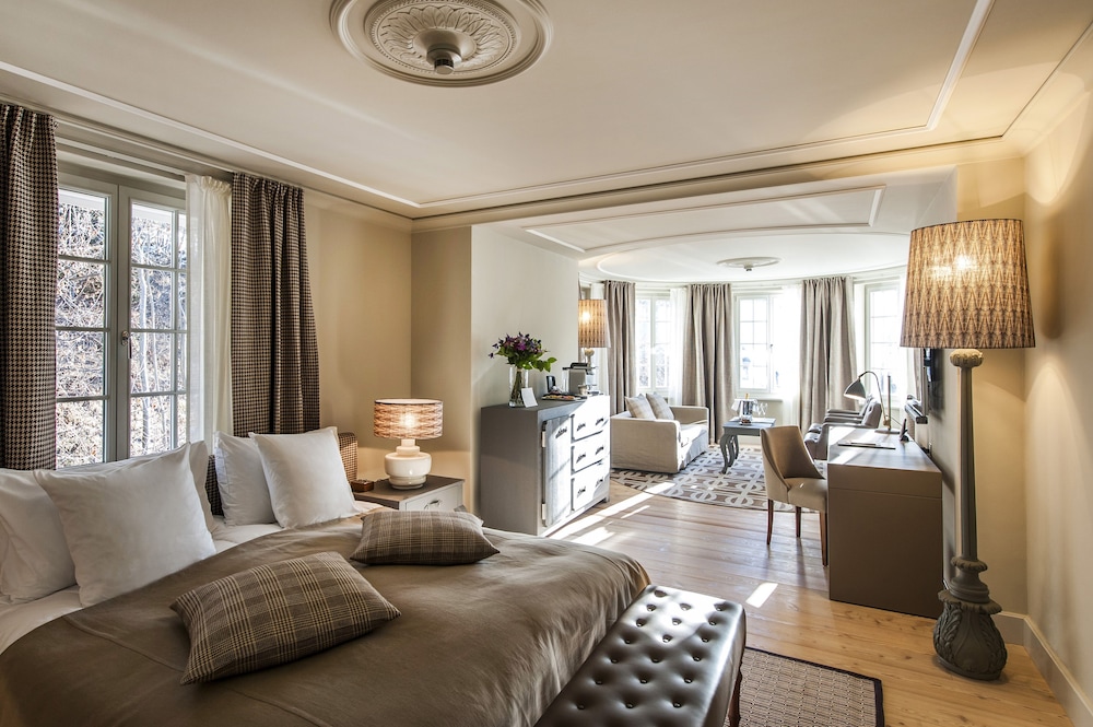 Suite (Tower) - Photo 1