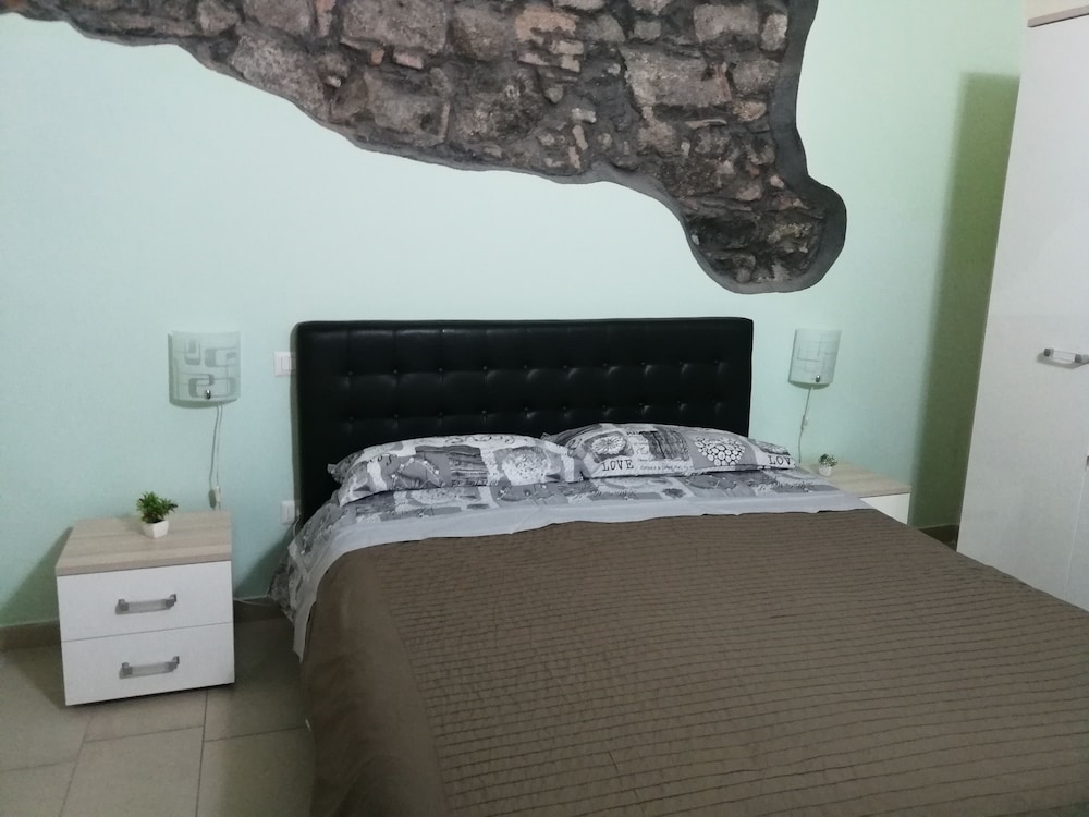 Basic Double Room, Ensuite