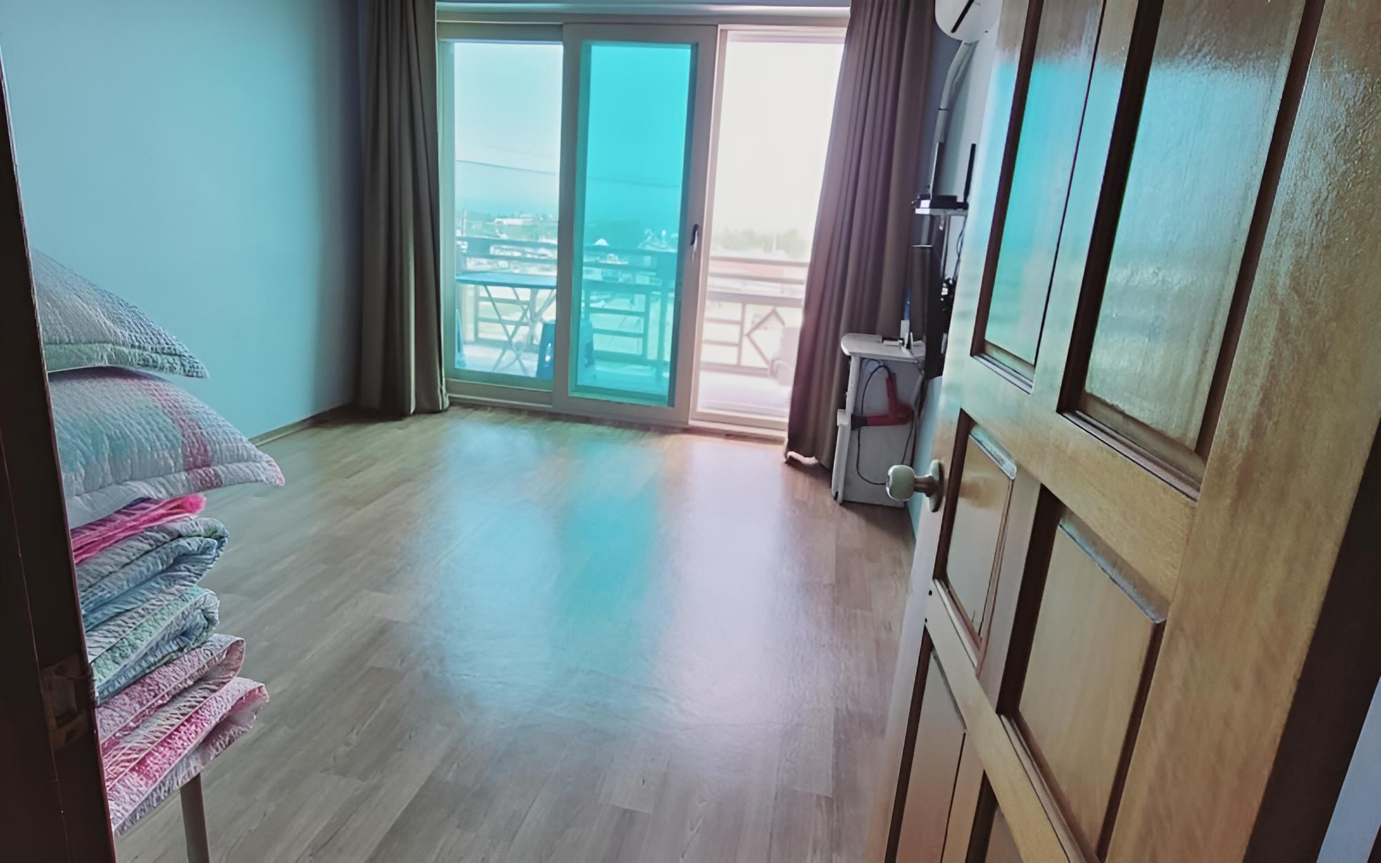 Room (Room 302 (ocean view) no bed) photo 1
