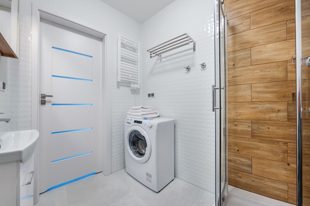 Apartment (64B/3B) photo 2