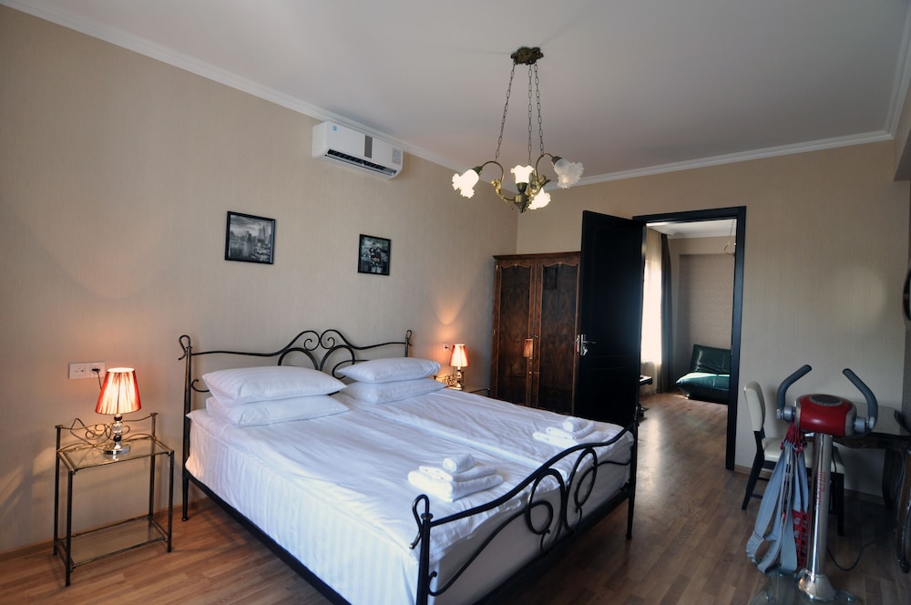 Luxury Triple Room, 2 Bedrooms photo 1