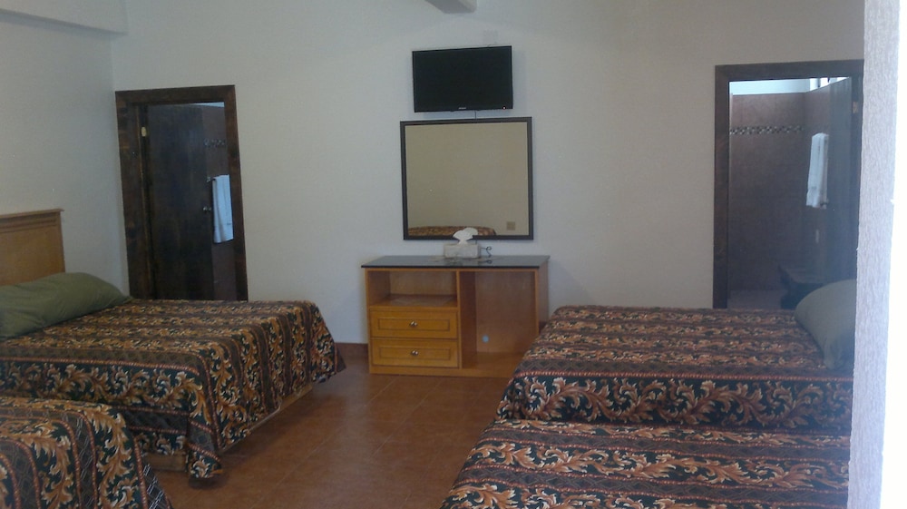 Standard Quadruple Room photo 1