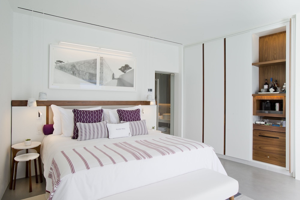 Deluxe Room - Photo 3