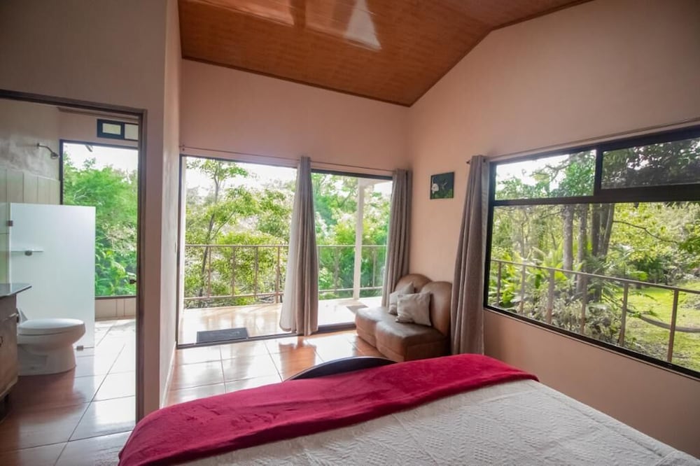 Honeymoon Studio Suite