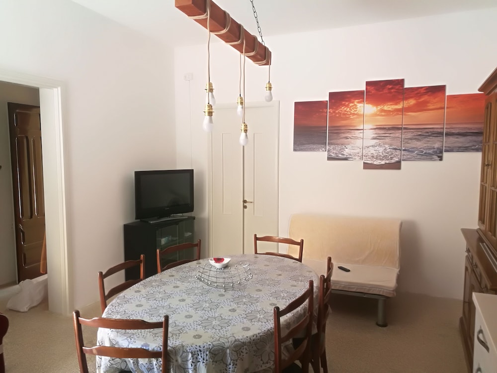 Traditional Apartment, 2 Bedrooms