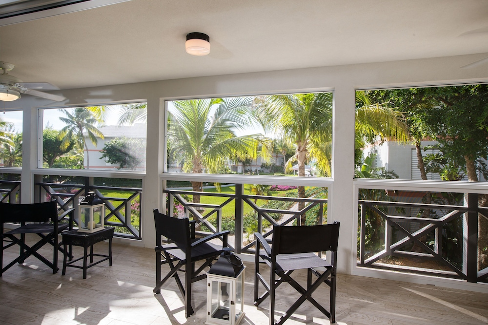 Deluxe Suite, 2 Bedrooms, Ocean View photo 2