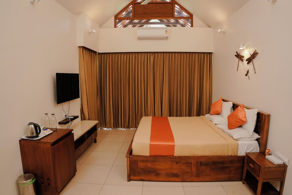 Family Suite, 2 Bedrooms, Balcony, Garden View photo 3