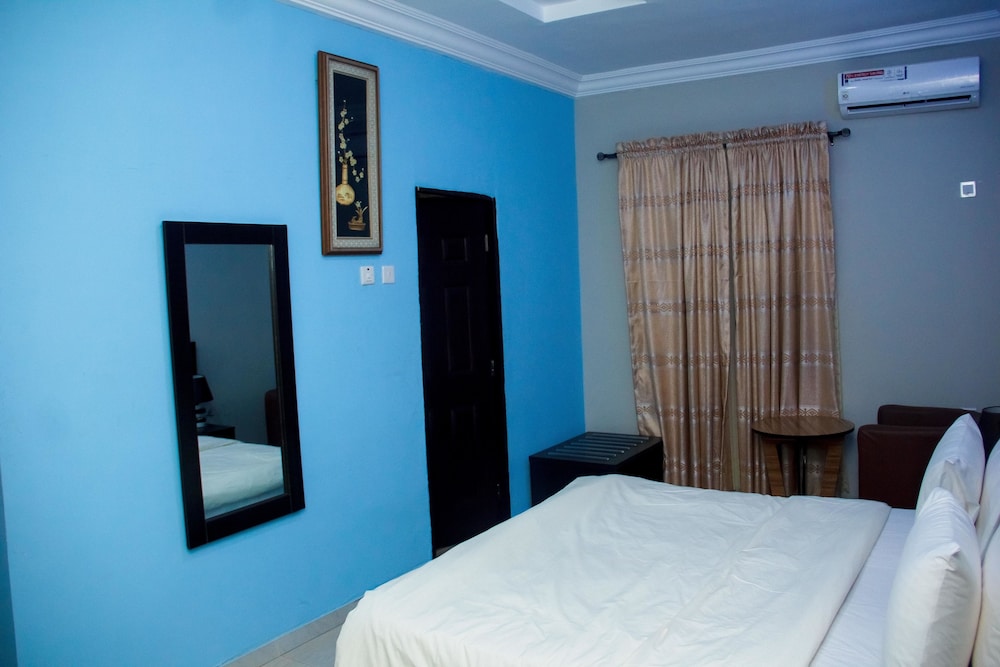 Basic Double Room