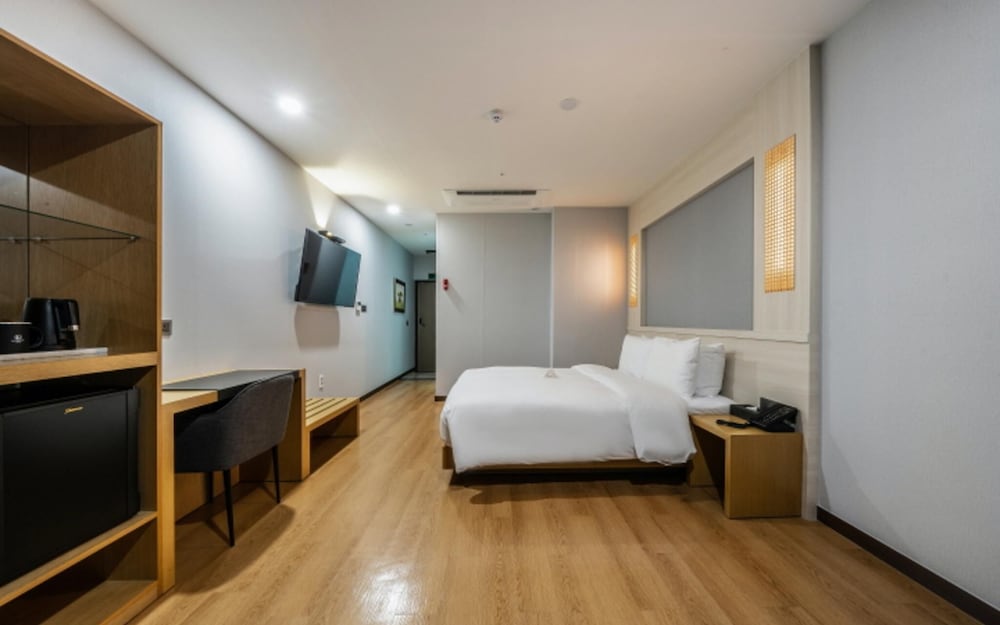 Room (Standard Double (Breakfast PKG for 2 )