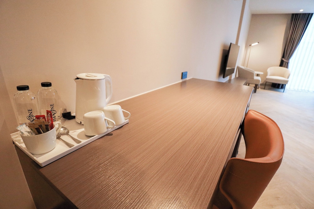 Junior Suite, City View - Photo 9
