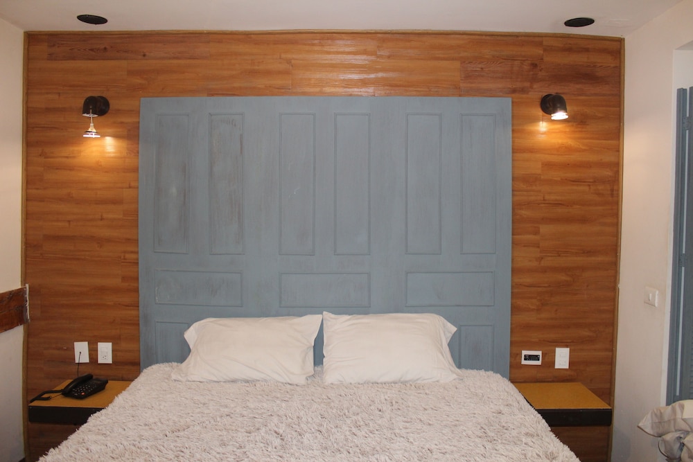 Superior Room, 1 King Bed