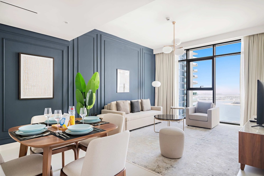 Signature Apartment photo 3