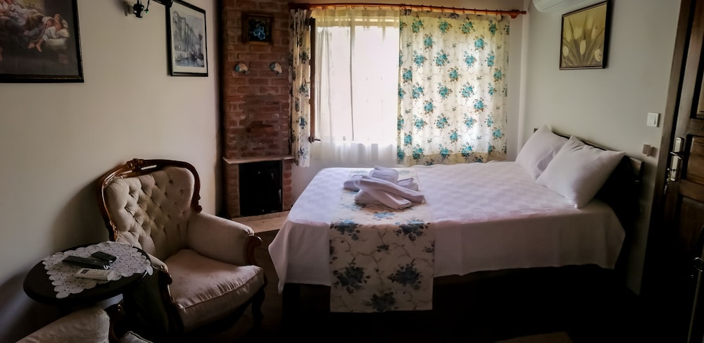 Deluxe Room, Mountain View photo 3