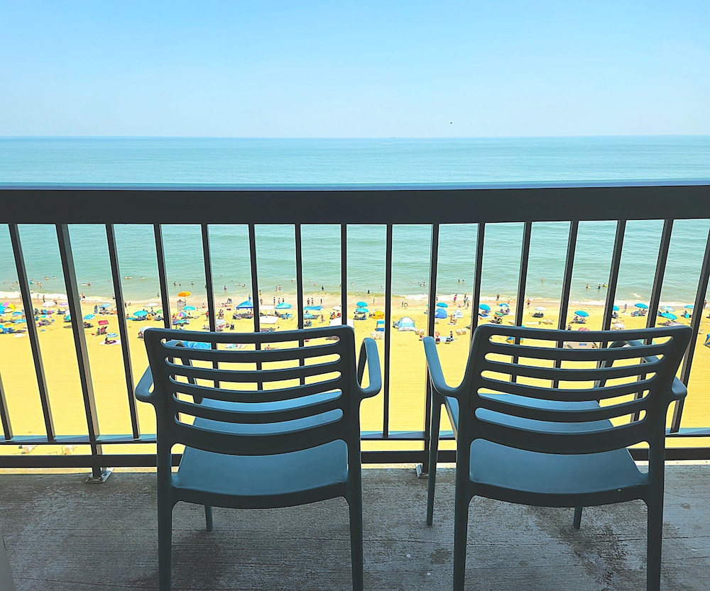 Standard Double Room, 2 Double Beds, Balcony, Ocean View - Photo 4