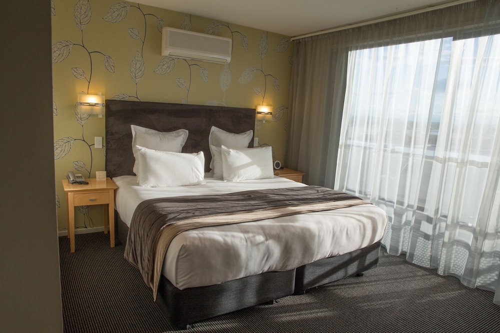 Premium Suite, 2 Bedrooms - Photo 3