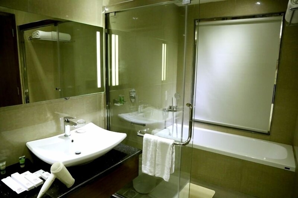 Luxury Suite photo 2