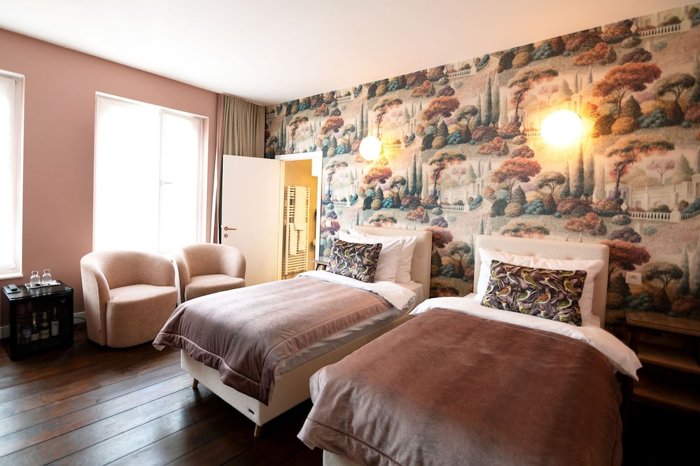Standard Double Room - Photo 10