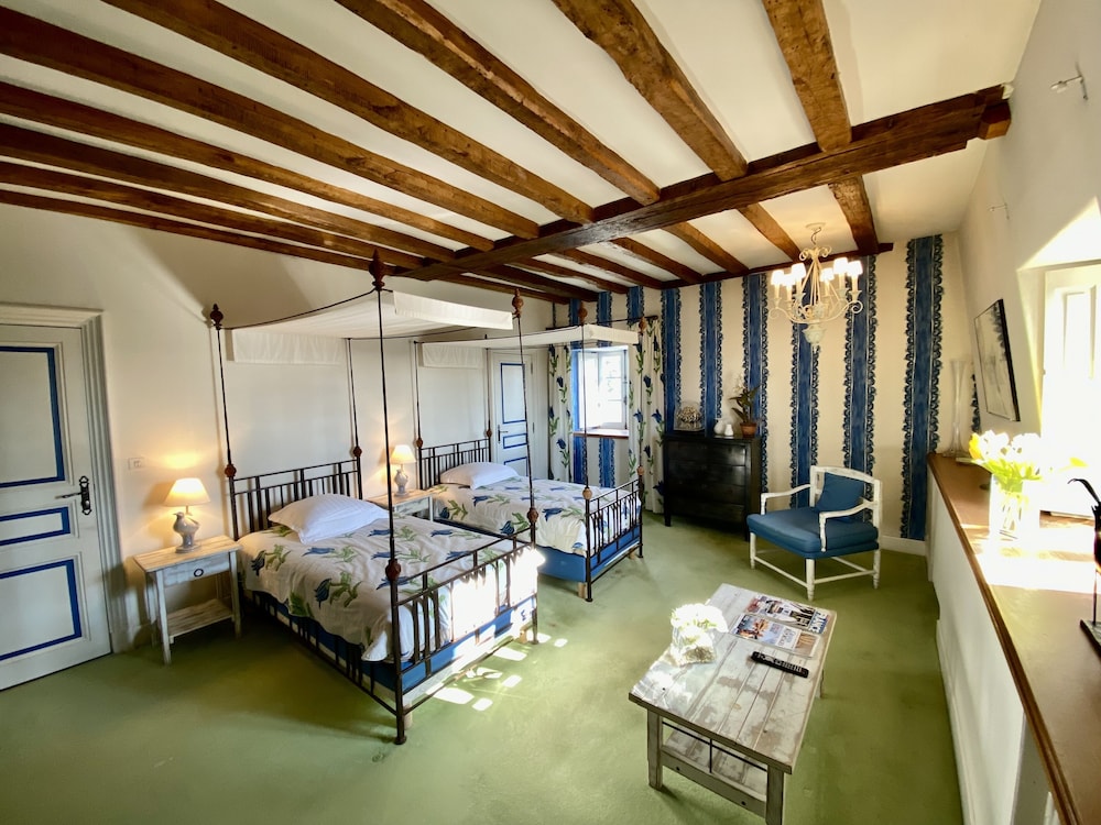 Classic Double or Twin Room, Lake View, Garden Area (Clos des Bidaudières)