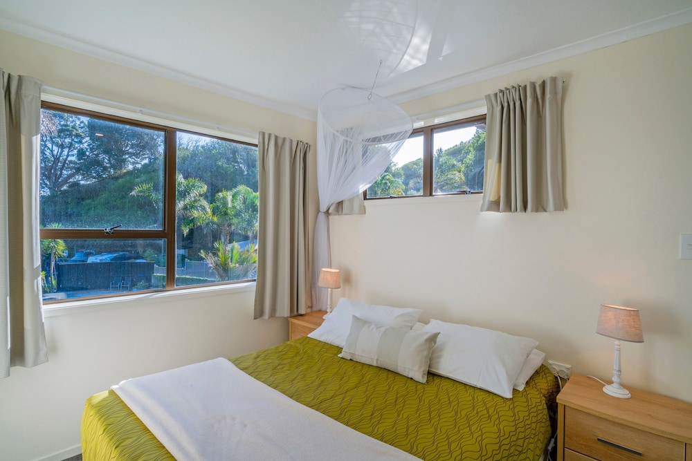 One Bedroom Penthouse - Photo 1