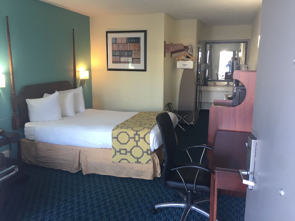 Suite, 2 Double Beds, Non Smoking (One-Bedroom) photo 2
