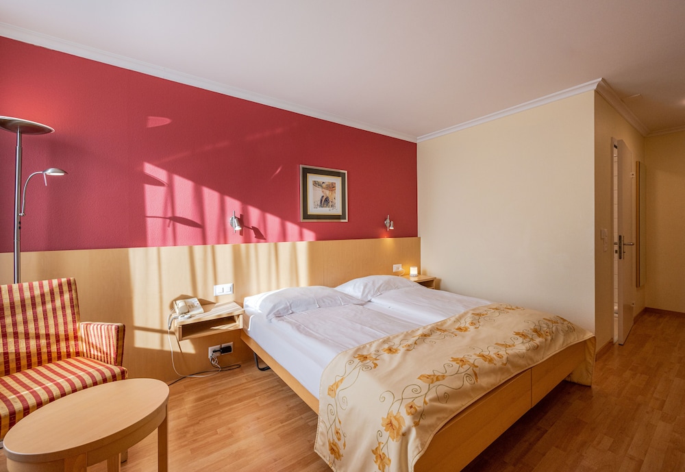Superior Double or Twin Room - Photo 3