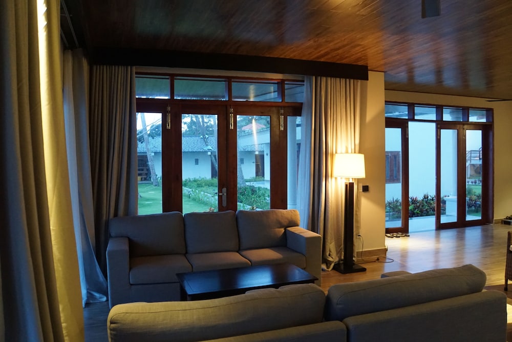 Luxury Family Villa, Sea View