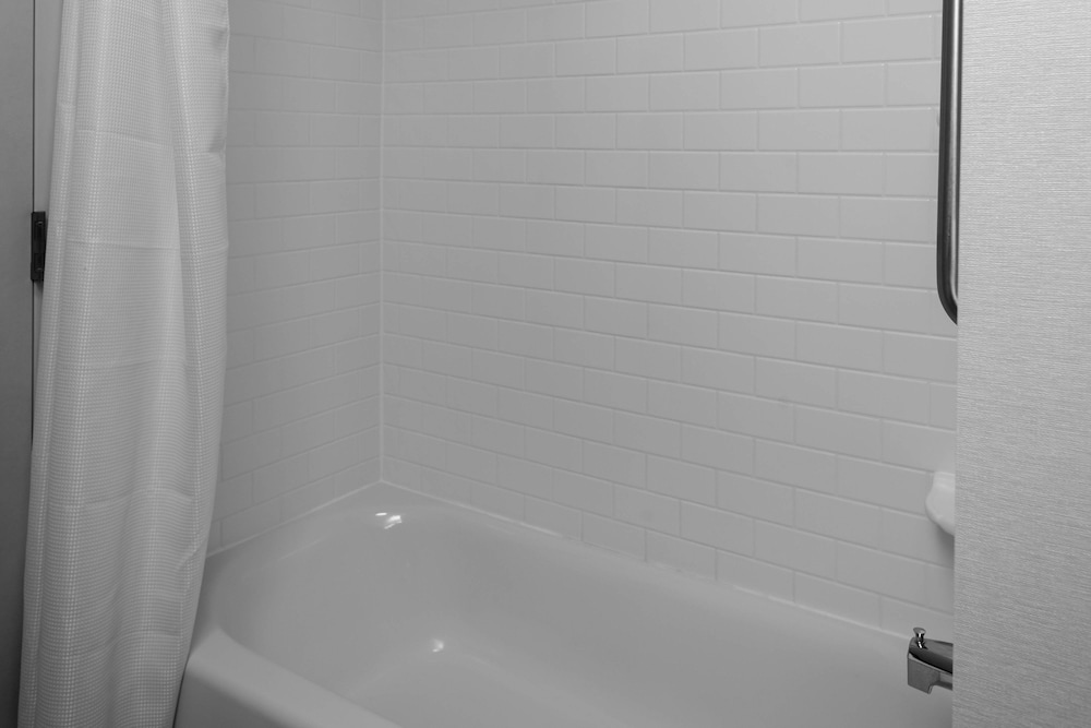 Suite, Multiple Beds - Photo 6